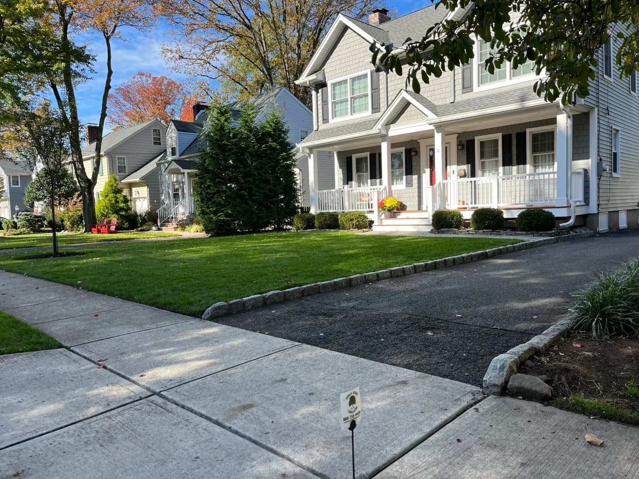 Front lawn curb appeal in NJ