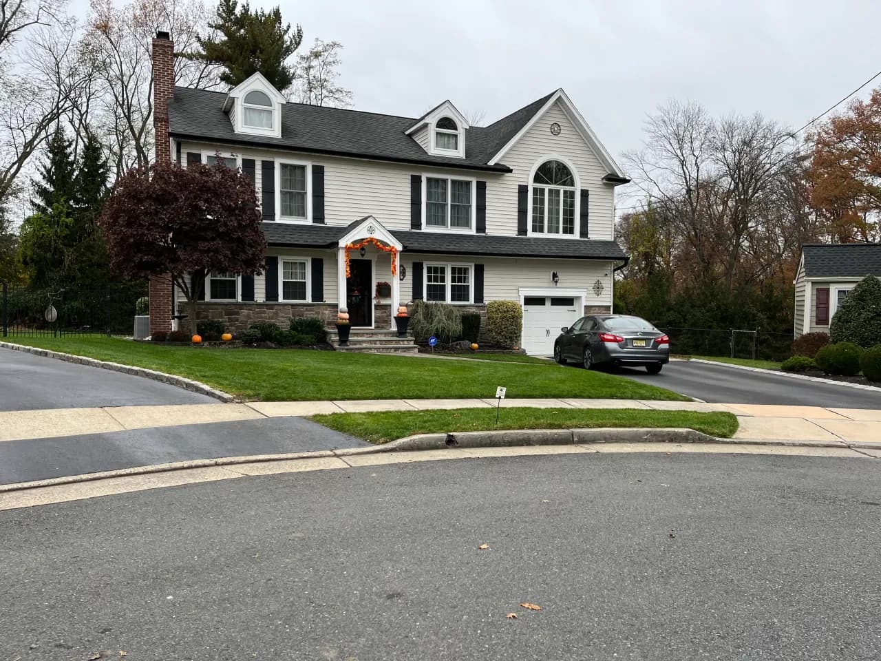 Weekly lawn mowing service